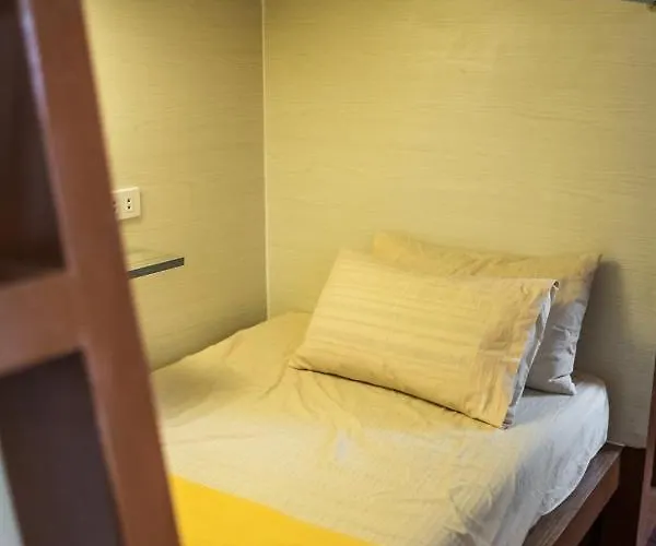 Hostel Ayoayo Backpackers Cebu